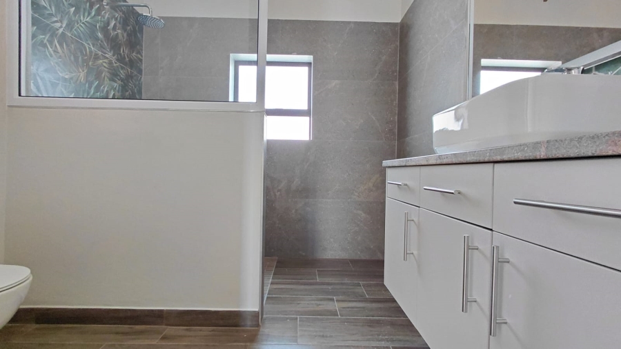 4 Bedroom Property for Sale in Stilbaai Wes Western Cape
